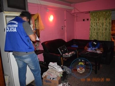 Ocho mujeres demoradas tras un allanamiento en Neuquén