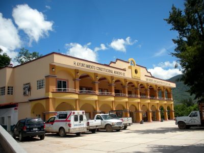 Pobladores de San Vicente Coatlán exigen al gobierno explique sus compromisos incumplidos