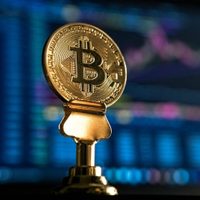 El bitcoin batió un nuevo récord: superó los 66 mil dólares