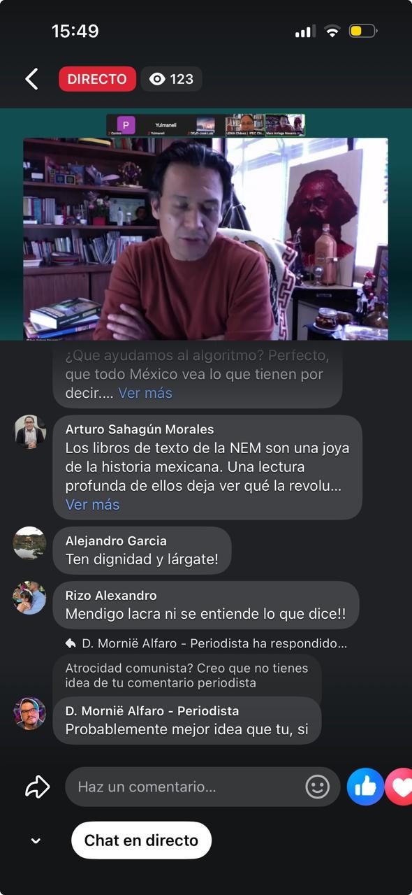 Transmisión de vivo de Marx Arriaga en su oficina en las instalaciones de la SEP