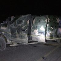 Enfrentamiento deja cuatro presuntos delincuentes muertos y cuatro policías heridos, en Nuevo León