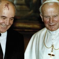 El periódico del Vaticano rinde homenaje a Gorbachov: "fue un visionario humanista"