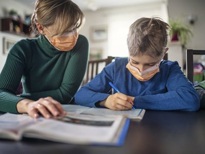 ¿Sin recreos? El ministro de Educación explicó cómo será la vuelta a clases