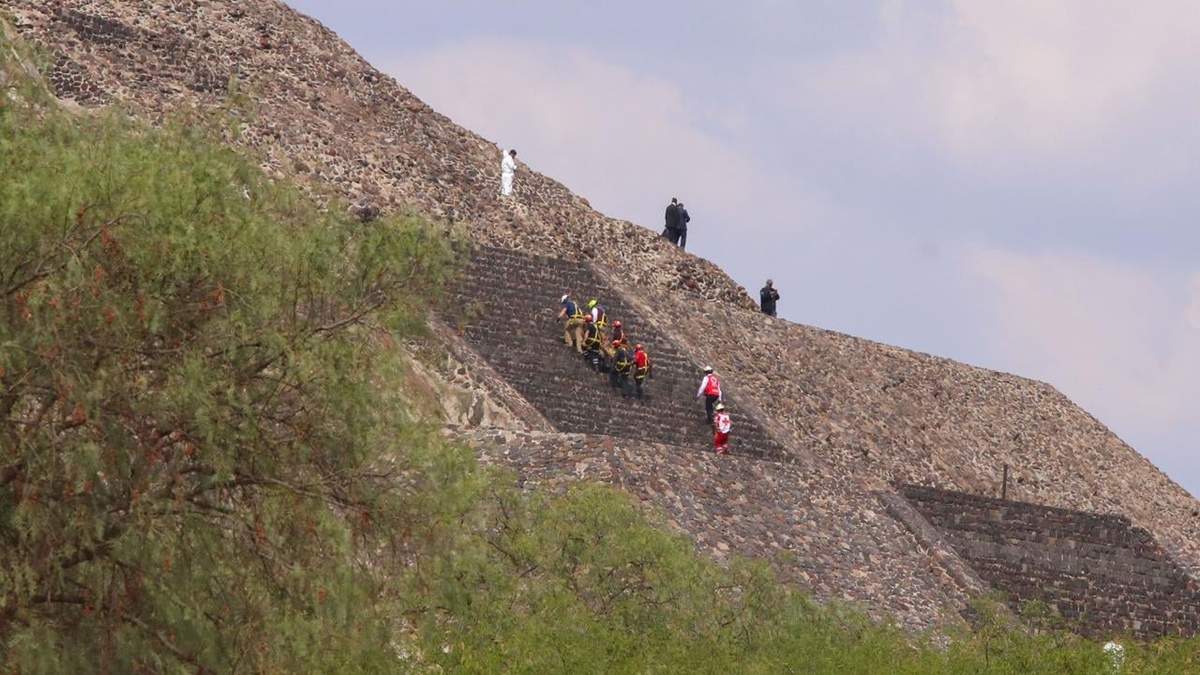 Pirámide de la Luna de Teotihuacán