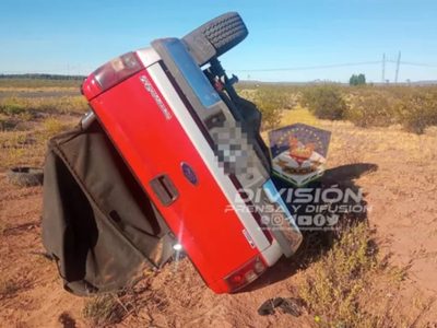 Una camioneta con cuatro personas a bordo protagonizó un vuelco en Autovía Norte