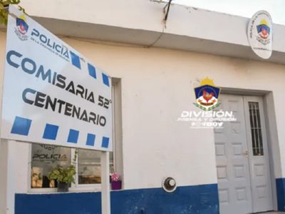 Domingo violento en Centenario: una familia atacó a botellazos a tres policías
