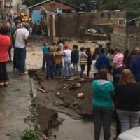 En Michoacán, al menos tres muertos y siete desaparecidos por los desbordamientos de río y represa
