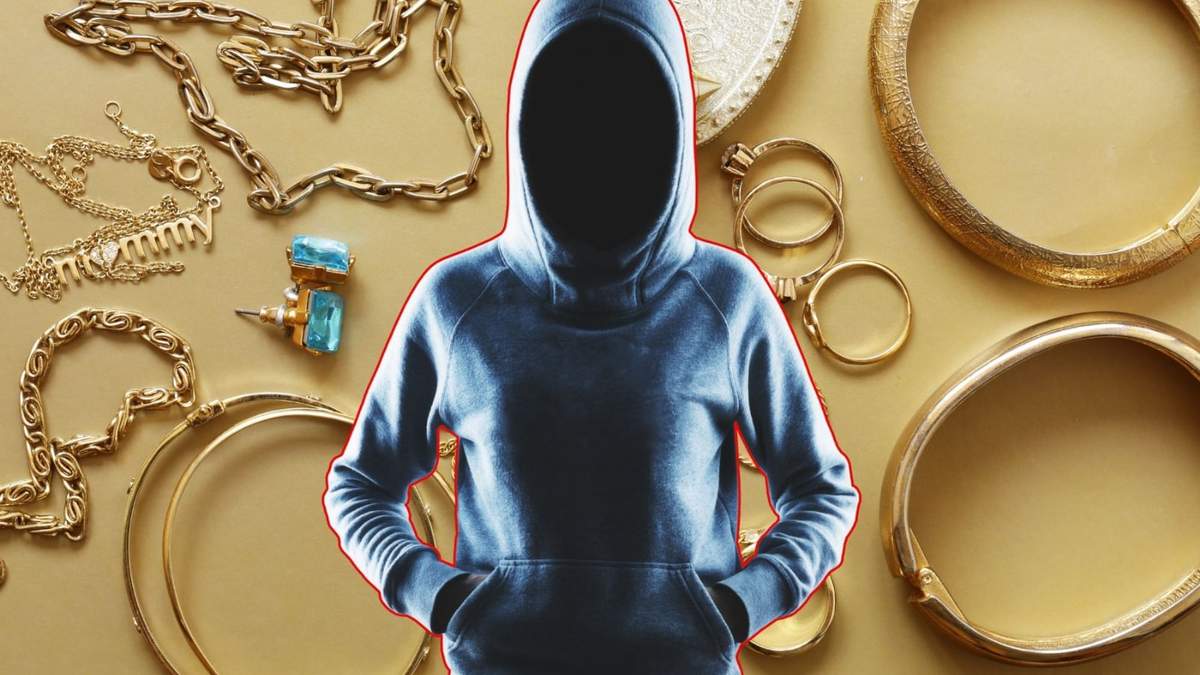 Ladrones accedieron desde la azotea a una joyería del Centro Histórico mediante una escalera improvisada y sustrajeron joyas valuadas en millones de pesos.