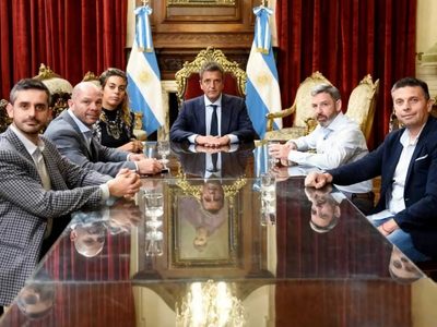 Sergio Massa recibió a referentes de la Patagonia en el Congreso de la Nación