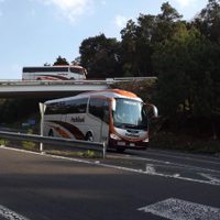 Línea de autobuses suspende corridas una hora por retención de unidades en Michoacán