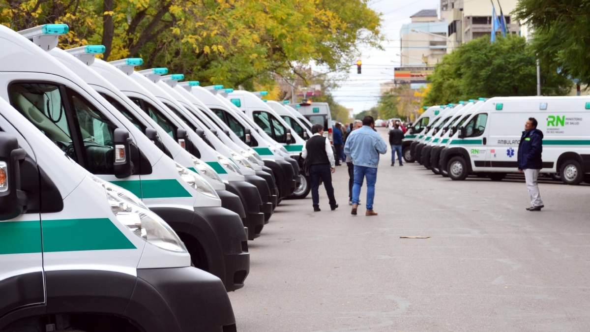 Equipo de emergencia. Fuente: (Twitter)