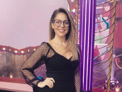 Desde la pileta: Juariu se animó a una jugada sesión de fotos
