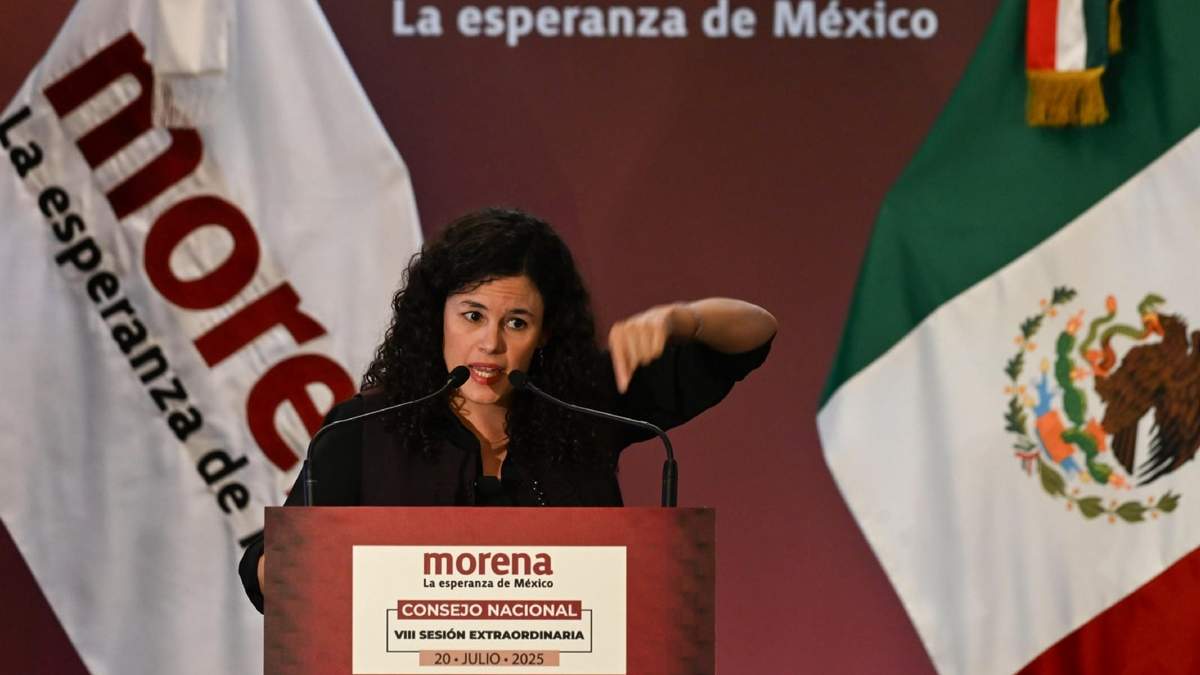 La dirigente nacional de Morena, Luisa María Alcalde