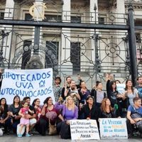 Créditos UVA: descongelan la cuota y lanzan un plan para "amortiguar" su aumento