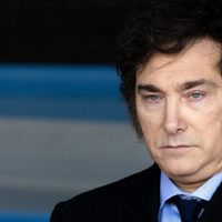 Milei denuncia un complot del "círculo rojo"