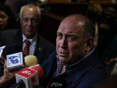 Rubén Moreira propone regular encuestas electorales