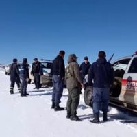 Rescate en la ruta 13: una familia quedó atrapada en la nieve durante 19 horas