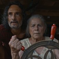 Denise Weinberg encarna a una anciana que prefiere la furia del Amazonas antes que ir al asilo