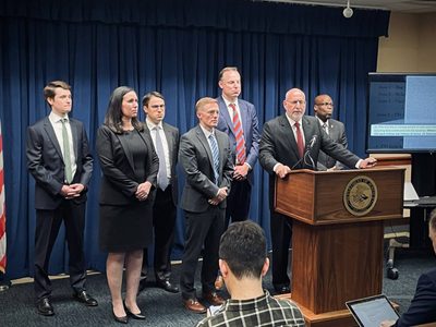 Quince personas son acusadas de traficar drogas ilegales desde México y distribuirlas en Minnesota