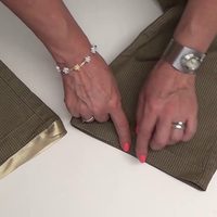 Si tenés suéteres o buzos viejos, no los tires: mirá cómo reutilizarlos para alargar los pantalones de invierno