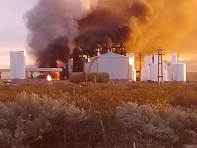 Incendio en la refinería: se conformó el comité de crisis y 90 personas trabajan en el lugar