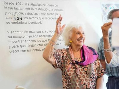 Argentina: Abuelas de Plaza de Mayo encuentra al nieto 131