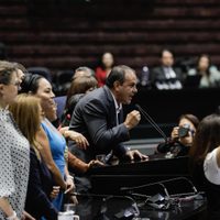 “No estás solo”: Morena y PRI salvan a Cuauhtémoc Blanco y desechan desafuero