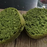 Pancitos con espinaca sin harina: riquísimos para hacer tostados y listos en pocos minutos