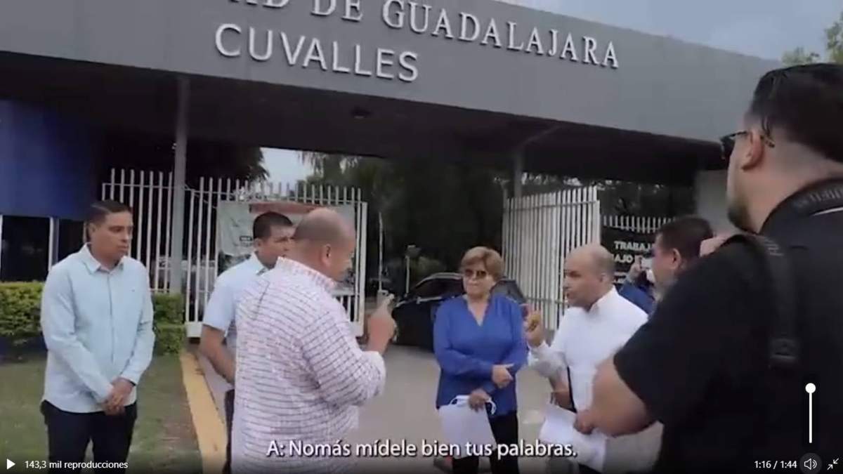 Un funcionario de la UdeG reclamó a Alfaro por el retraso de obras en la institución