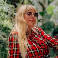 Playa, sol y rock'n roll: Nati Jota se hizo presente en la web con una descomunal postal