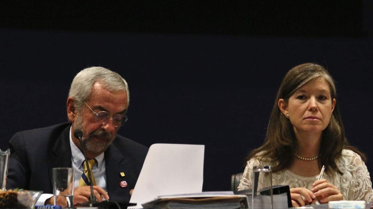 Mónica González y Enrique Graue