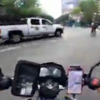 Camioneta de la Fiscalía de la CDMX fue la que atropelló a ciclista en Insurgentes… y luego huyó