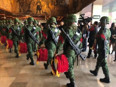 El PAN respalda a Santiago Creel tras conflicto por militares armados en San Lázaro