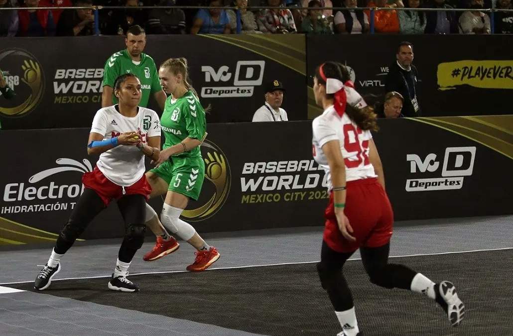 México ganó su primer juego por 2-0 ante Lituania