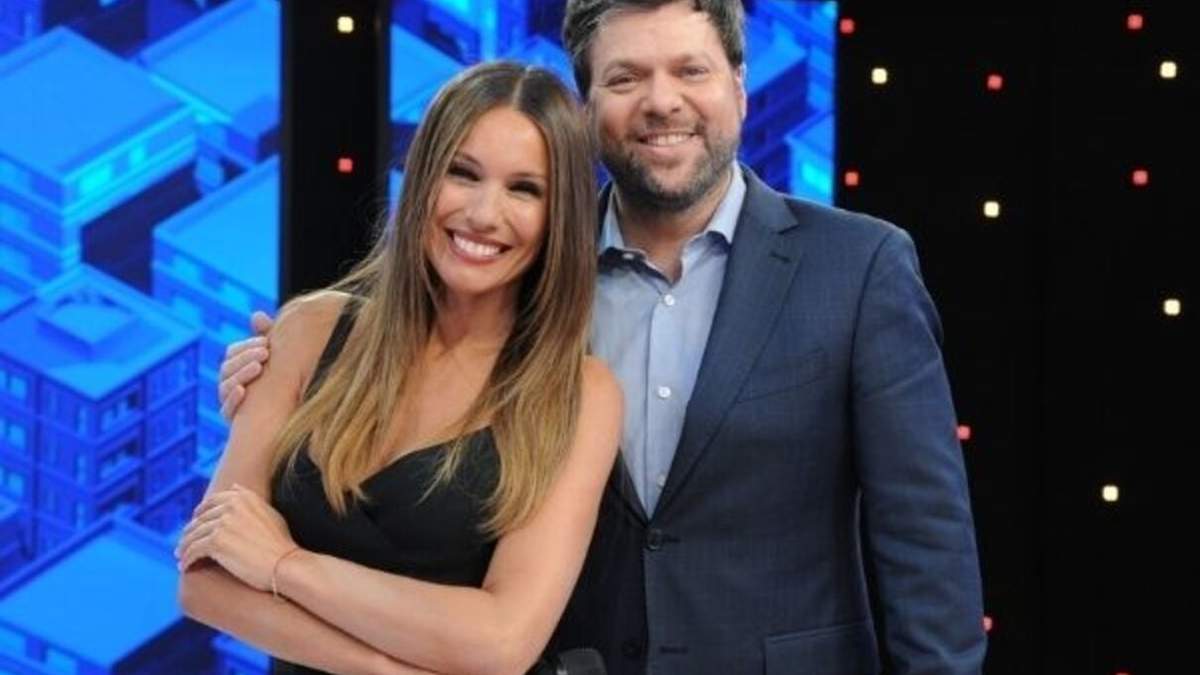Pampita y Guido Kaczka en "Los 8 Escalones". Fuente: (Instagram)
