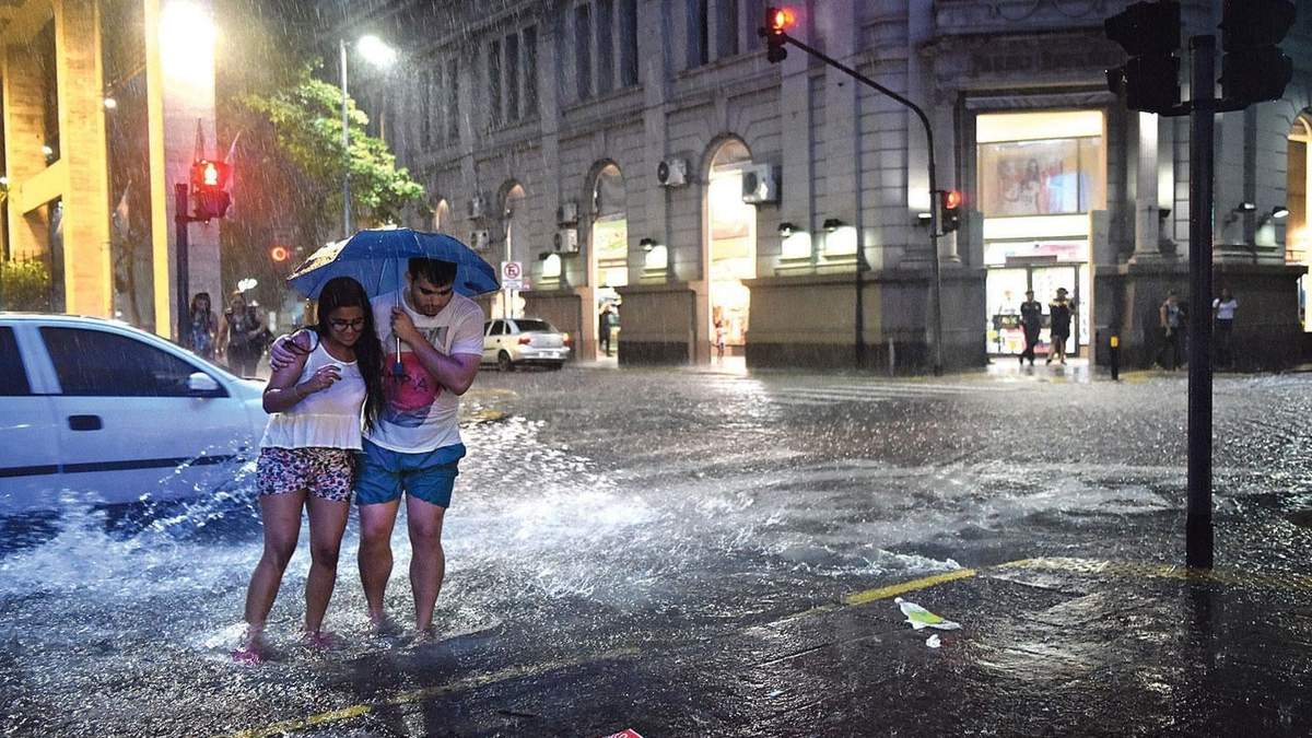 El clima traerá fuertes tormentas hacia el final del jueves en casi todo Neuquén. Fuente: (Twitter)