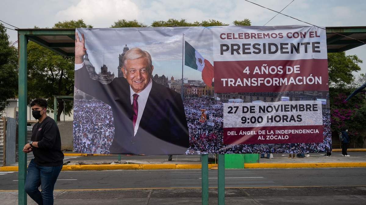 Propaganda para la marcha de AMLO