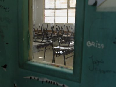 Lunes sin clases en Neuquén: auxiliares de servicio de ATE realizarán un paro