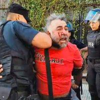 Tensión en el Congreso: la Policía Federal golpeó y detuvo a un camarógrafo de A24