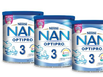 Si tenés tarros de leche usados, guardalos: mirá esta hermosa mesa trendy que podés hacer sin gastar