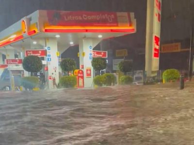 Lluvia azota el sur de la CDMX; la Picacho-Ajusco se convirtió en un "río" (Videos)