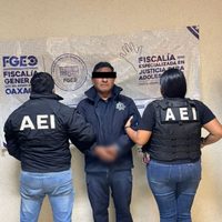 Capturan a comandante de policía acusado de abusar de una adolescente en Oaxaca