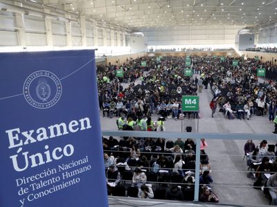 El Gobierno Nacional planea deportar a 109 extranjeros que rindieron el examen de residencias