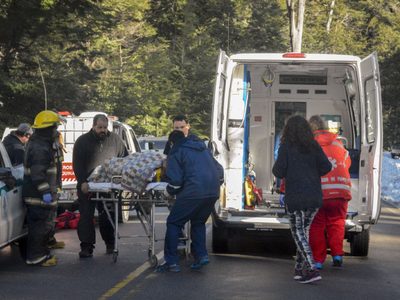 Terrible accidente en la ruta de los Siete Lagos: motociclista fue hospitalizado