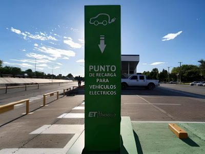 Plottier: la provincia ya cuenta con su primer cargador para vehículos eléctricos