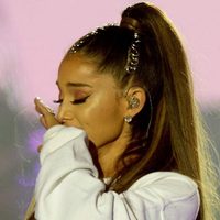 “Tristeza infinita”: Ariana Grande llora una terrible pérdida y sus fans ¡No saben qué hacer!