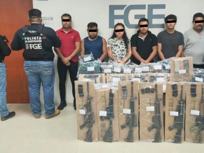 Exautodefensas de Michoacán penetran Playa del Carmen para tomar el control de venta de droga