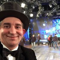 Conmoción en Intrusos por el fallecimiento de la novia del Mago Sin Dientes: "Está desesperado"
