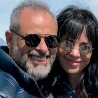 Jorge Rial le dedicó un mensaje a su esposa por celarlo con Angie Balbiani: "Vos sos mi..."