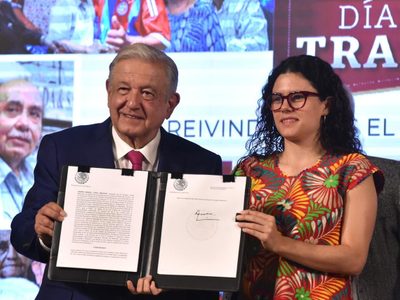 AMLO firma decreto para crear Fondo de Pensiones para el Bienestar